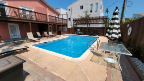 Large 3 Bedroom with Big Pool - Campeche Triplex unit A home